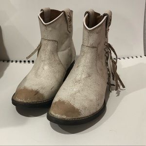 White distressed fringed Western ankle booties